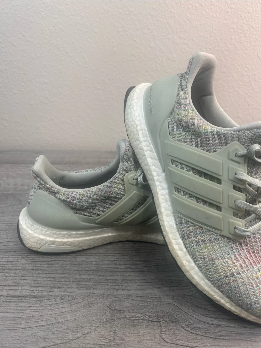 adidas Multicolor Knit Ultra Boost 4 Sneakers with Light Gray Cage Men’s Size 9